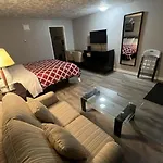 Choice Inn By The Falls